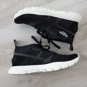 Men's Valentino Sound Sneakers (size 44)